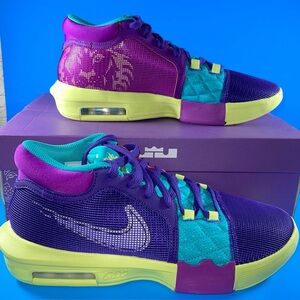 NEW Nike LeBron Witness VII Field Purple/White
